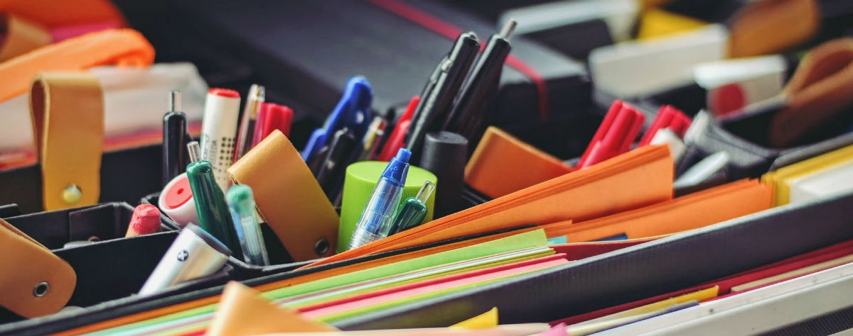 Stationary arranged in an organiser